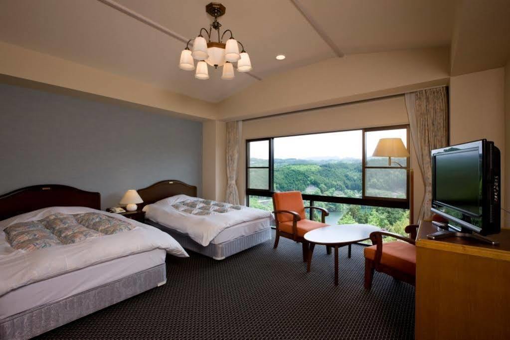 Shorenji Lake Hotel Nabari Buitenkant foto